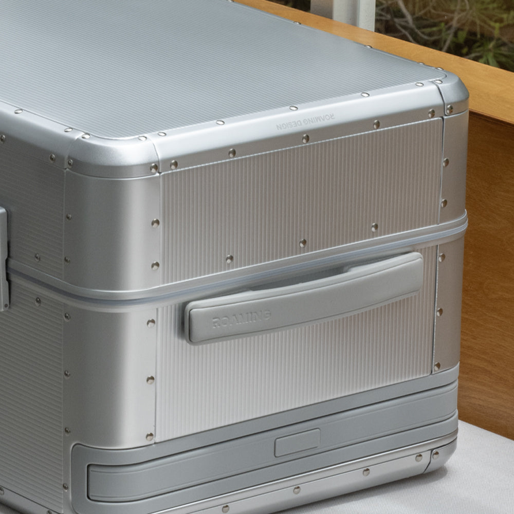 Voyager Full Aluminum Carry-On