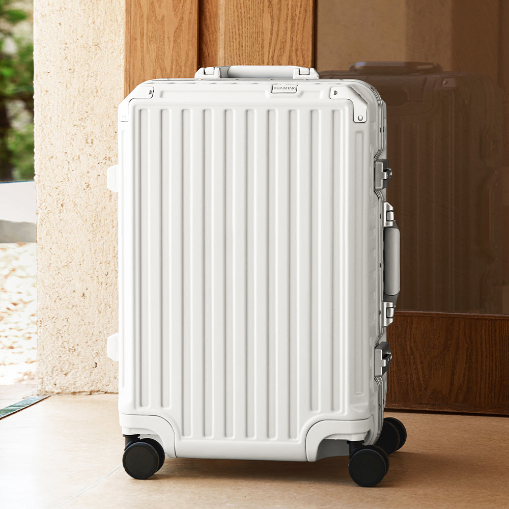 Aluminum suitcase - White