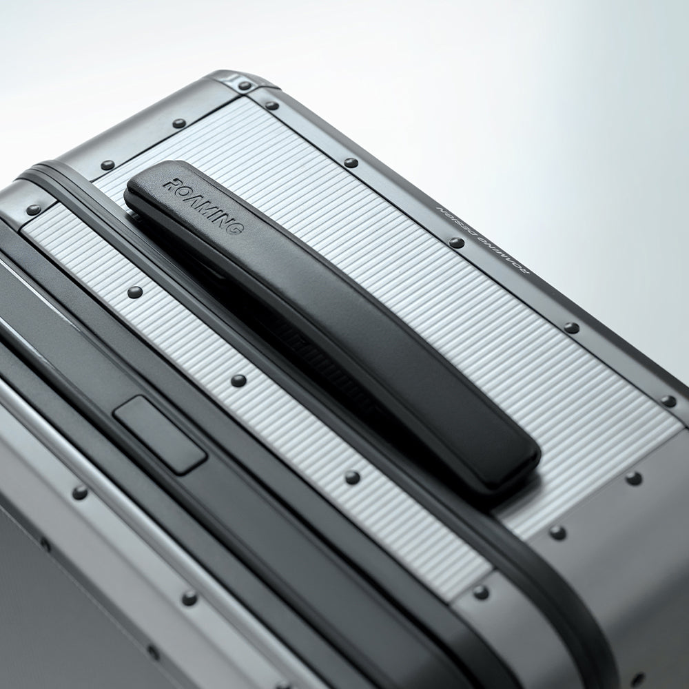 Voyager Full Aluminum Carry-On