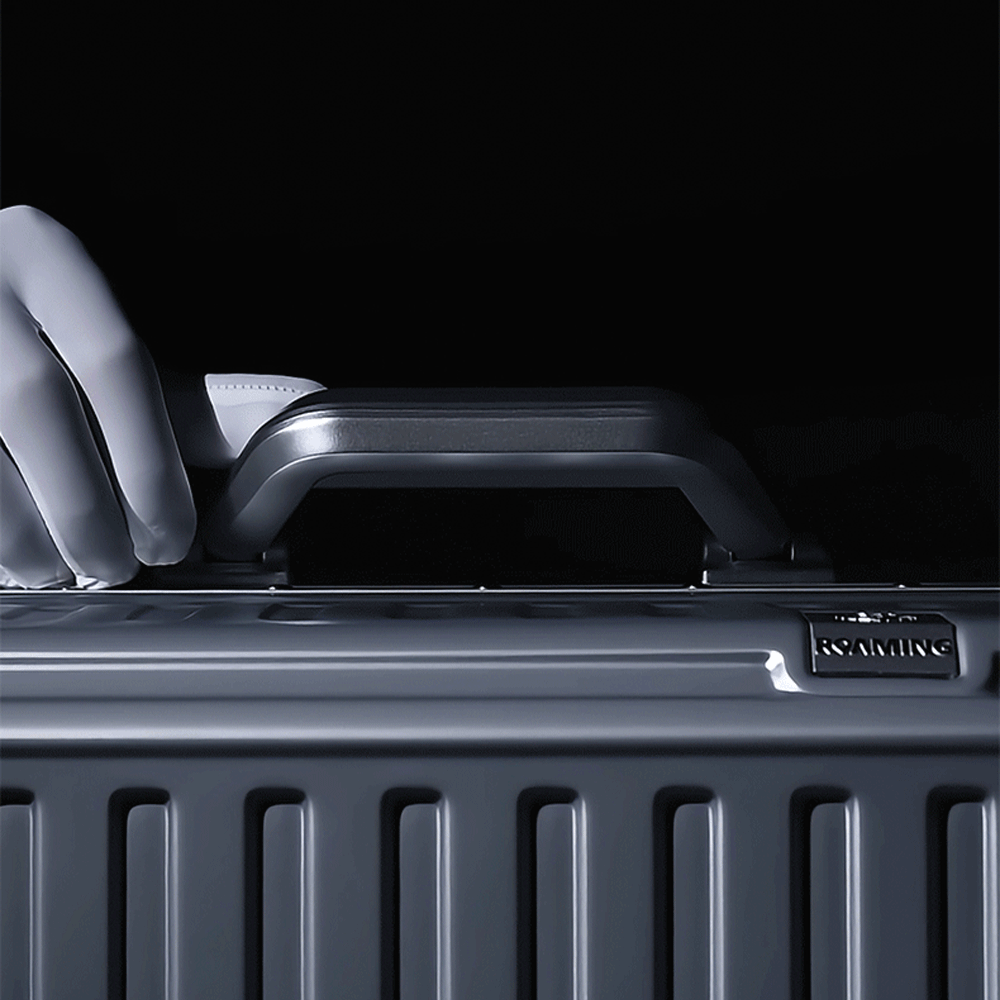 Dampened Slow-Retract Handle